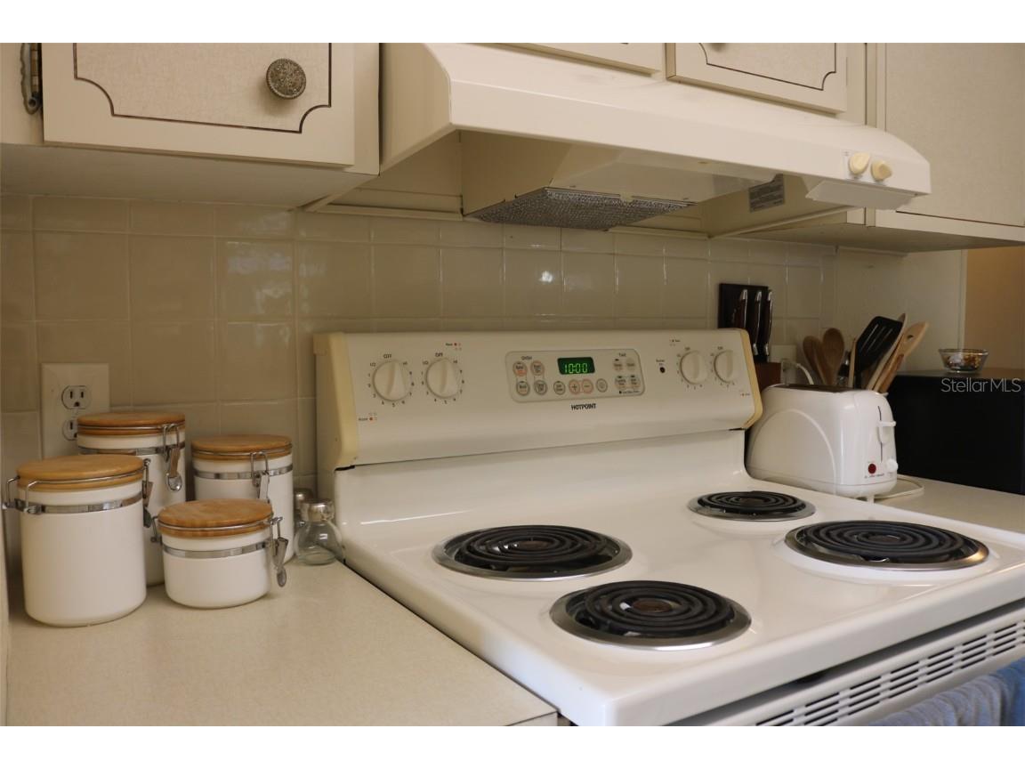 316 Estrada North Port FL 34287 A4674697 image5