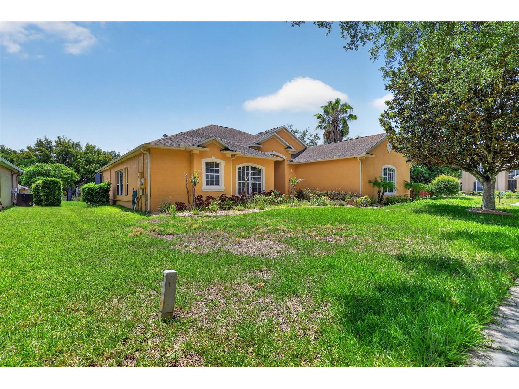 316 Harts Oak Place Seffner FL 33584 TB8525093 image47
