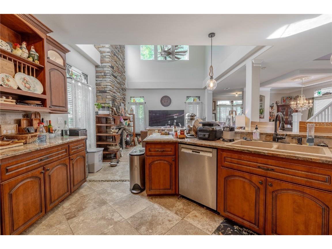 316 Lafayette Boulevard Oldsmar FL 34677 TB8386548 image14