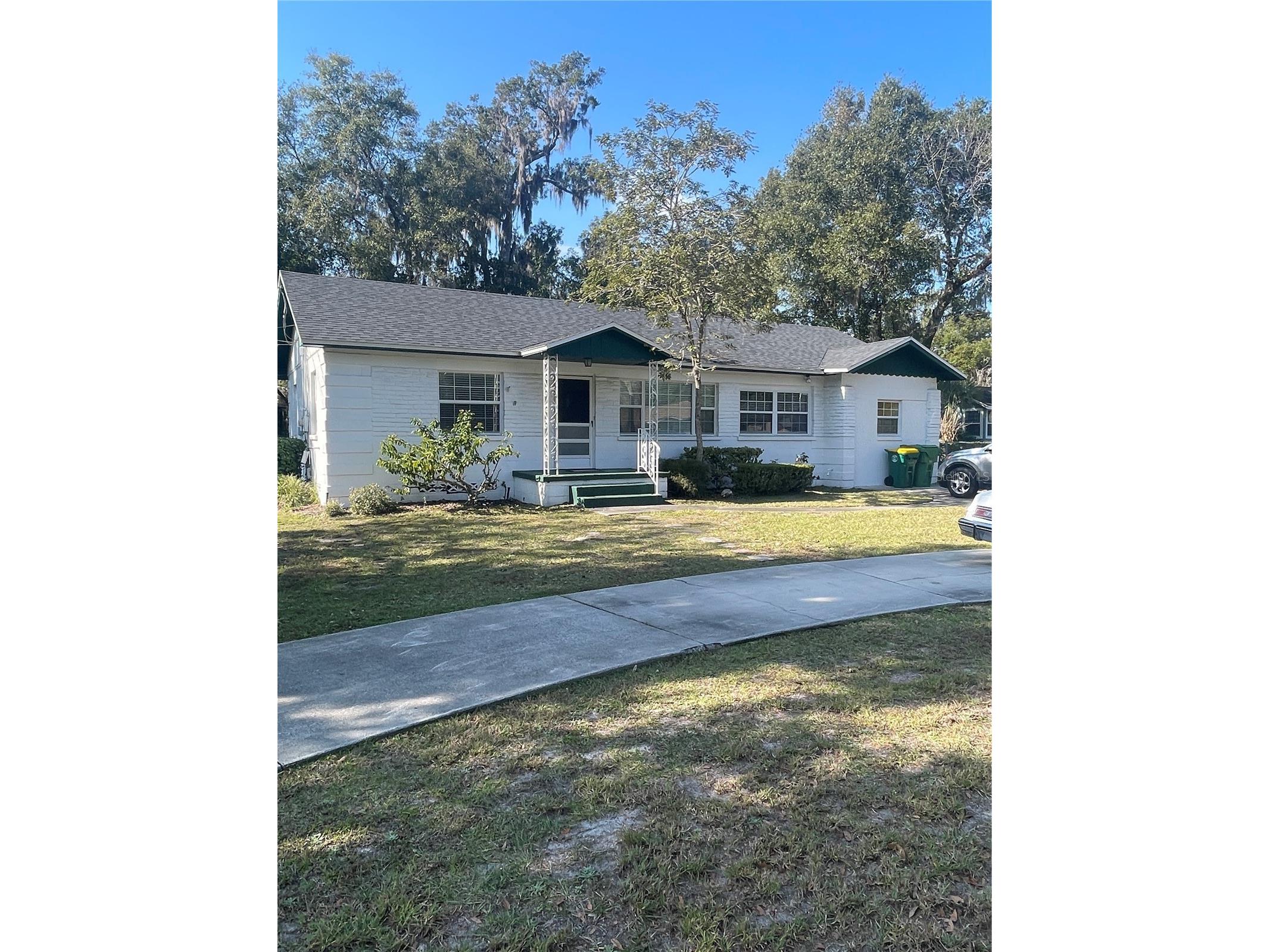316 N Stone Street Deland FL 32720 V4946612 image1