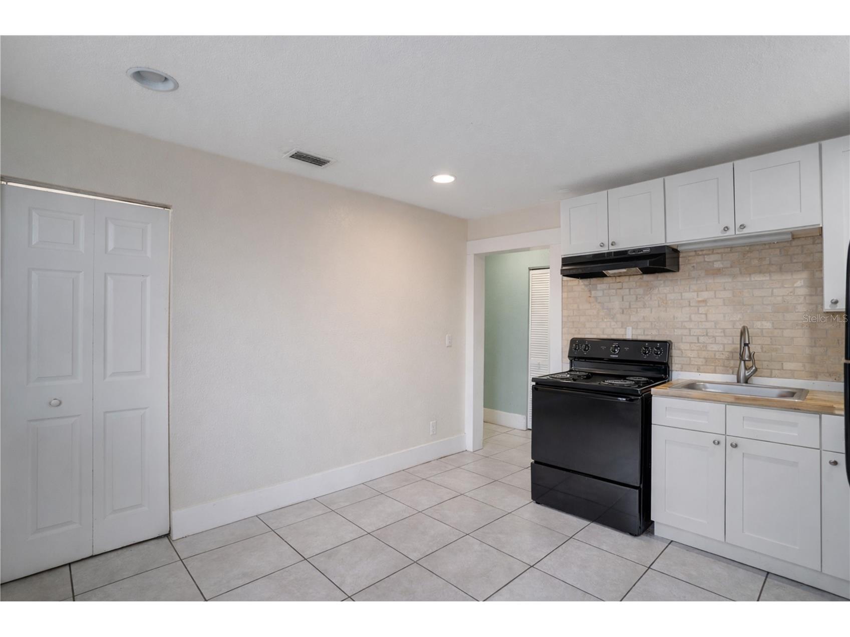 316 W Columbus Drive Tampa FL 33602 TB8476378 image10