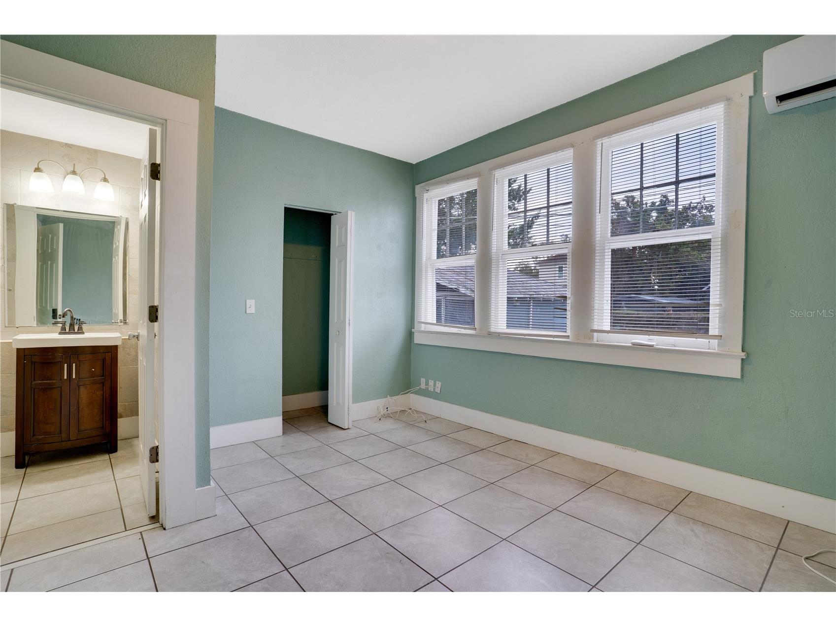 316 W Columbus Drive Tampa FL 33602 TB8476378 image13