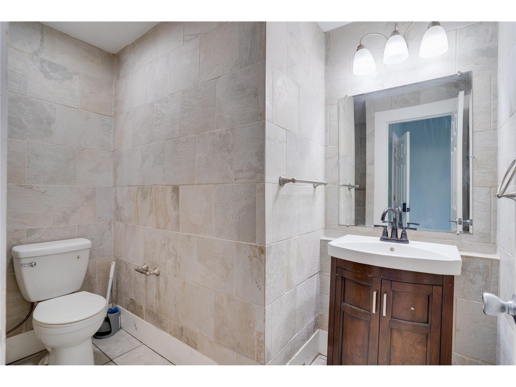 316 W Columbus Drive Tampa FL 33602 TB8476378 image15