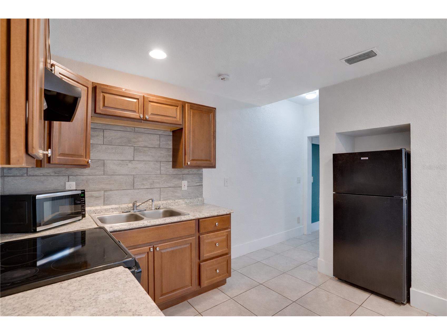 316 W Columbus Drive Tampa FL 33602 TB8476378 image18