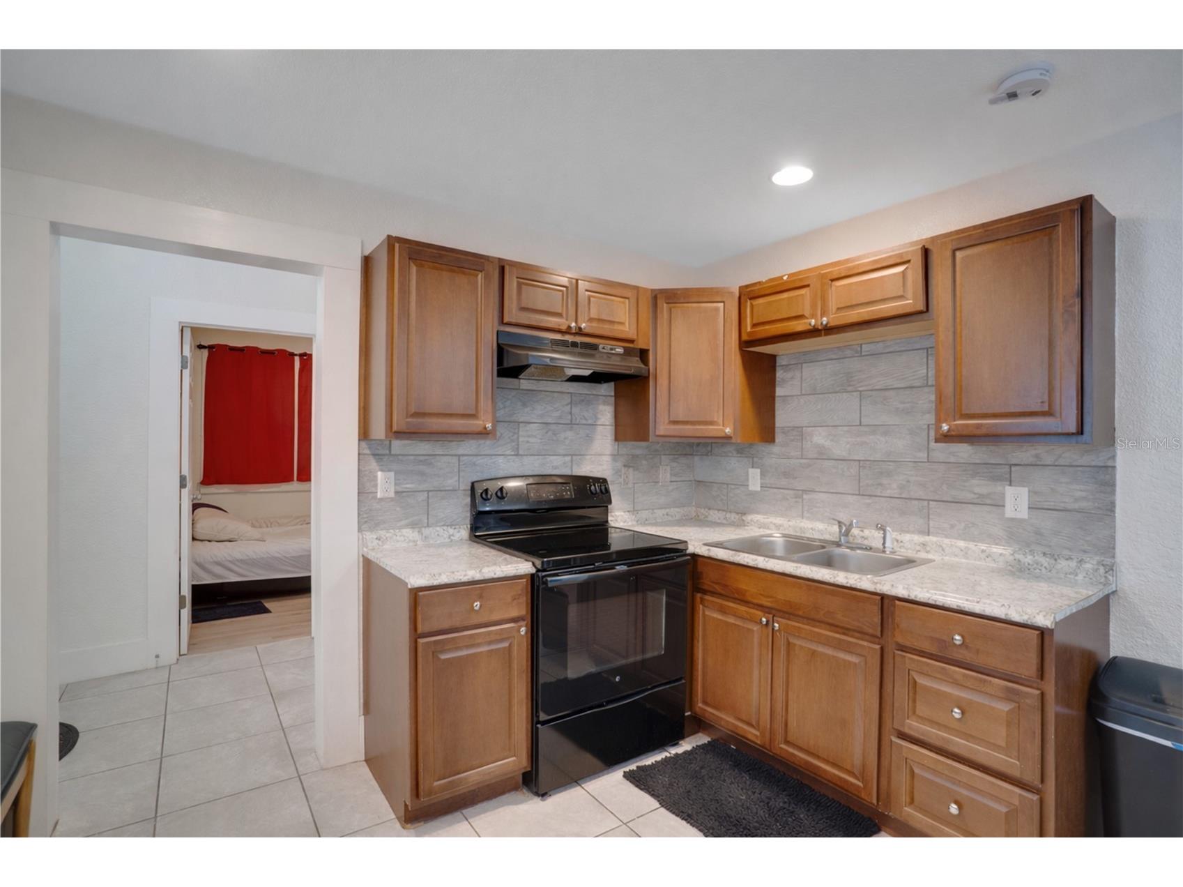 316 W Columbus Drive Tampa FL 33602 TB8476378 image19