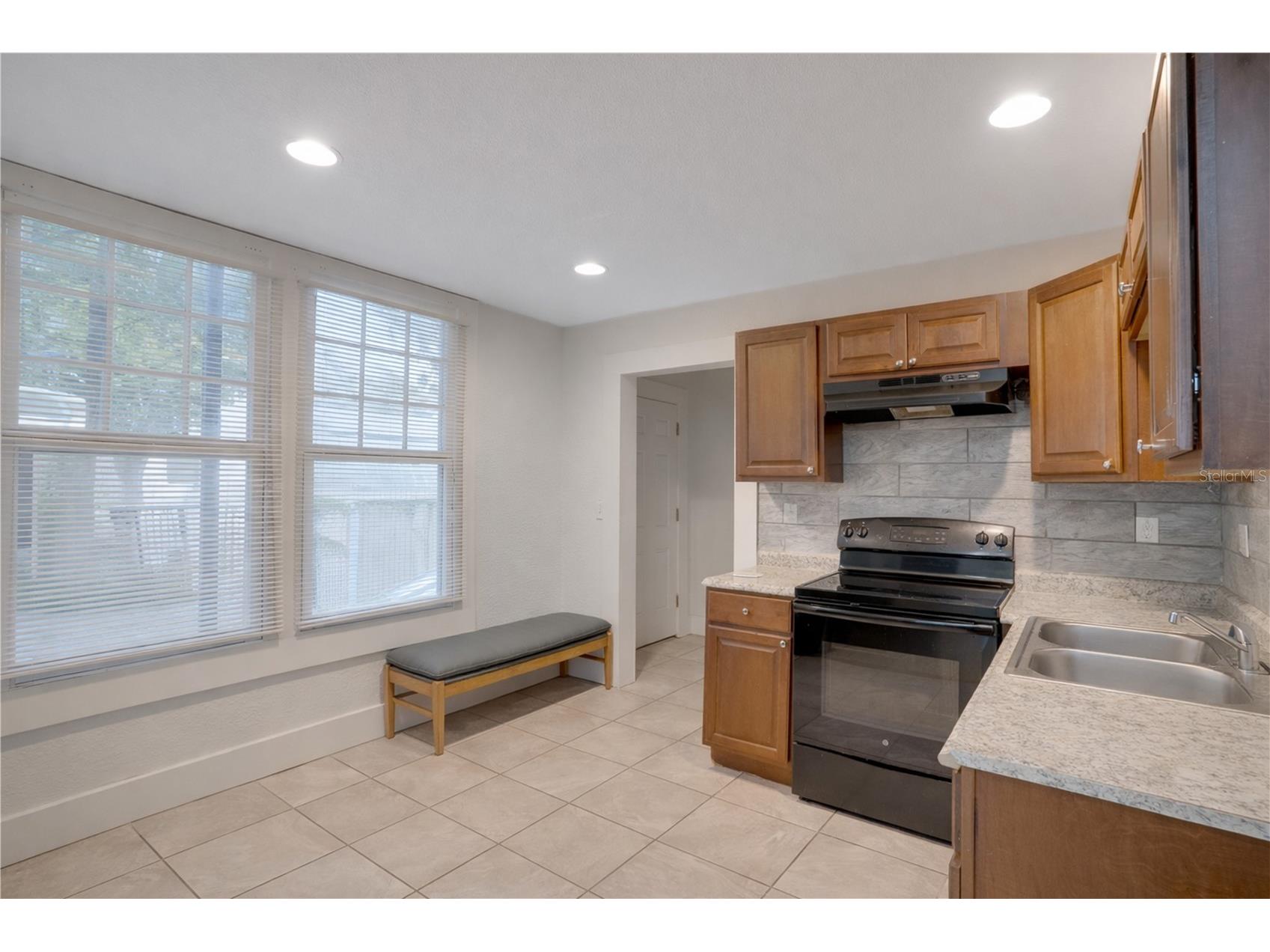316 W Columbus Drive Tampa FL 33602 TB8476378 image20