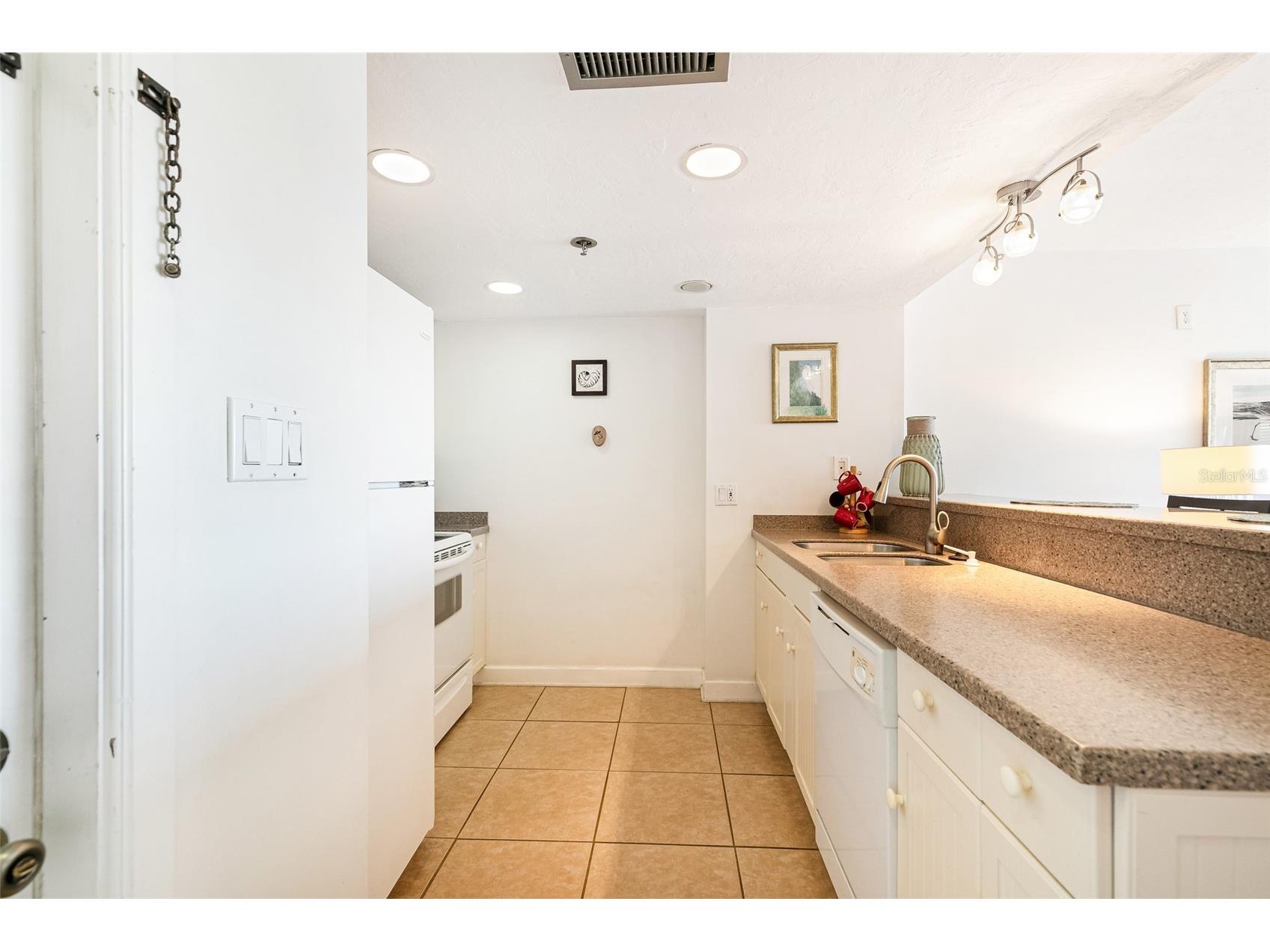 3160 Matecumbe Key Road #233 Punta Gorda FL 33955 C7507555 image11