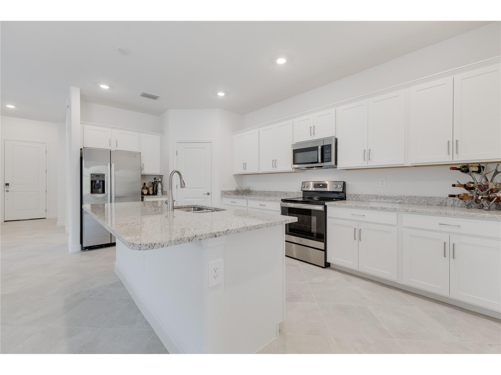 3160 Weston Manor Drive Alva FL 33920 A4684050 image8
