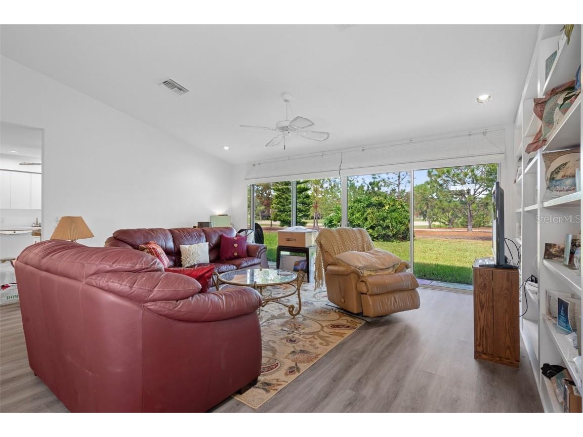 3160 Whispering Pines Court Spring Hill FL 34606 W7874171 image11