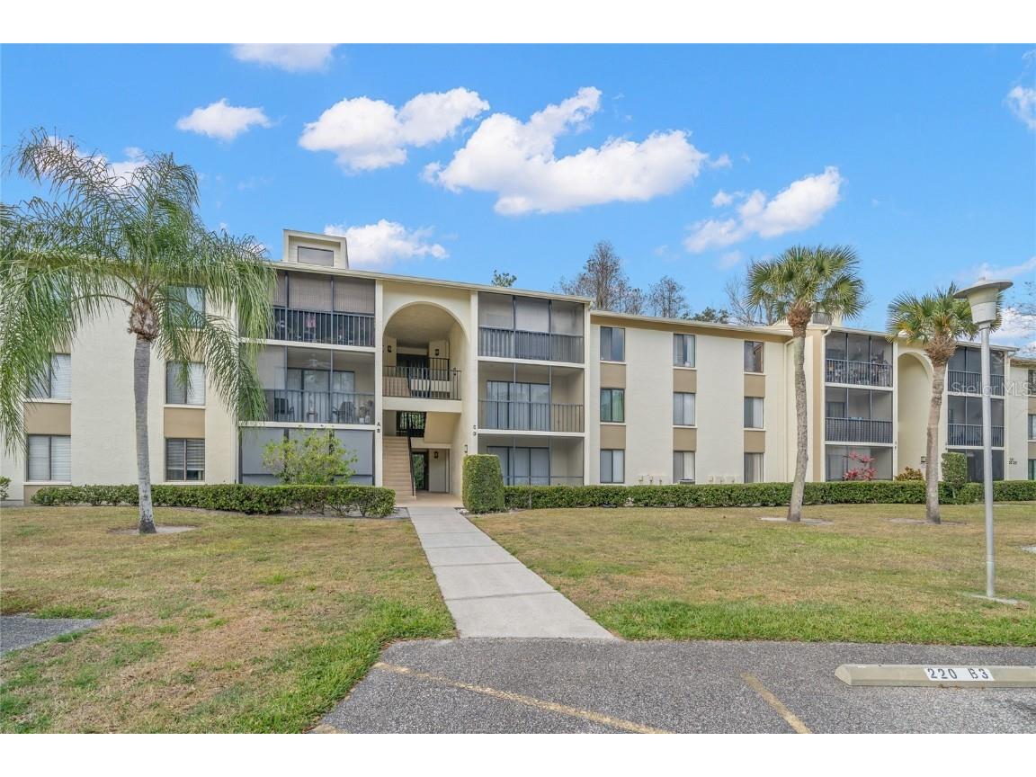 3161 Lake Pine Way S #D3 Tarpon Springs FL 34688 U8191529 image1