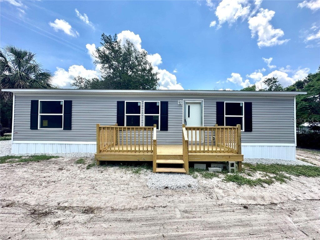 31616 Skyline Drive Deland FL 32720 V4930283 image1