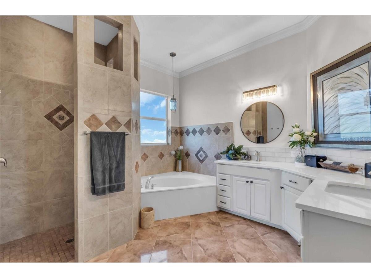 3162 Cordova Terrace North Port FL 34291 A4698228 image25