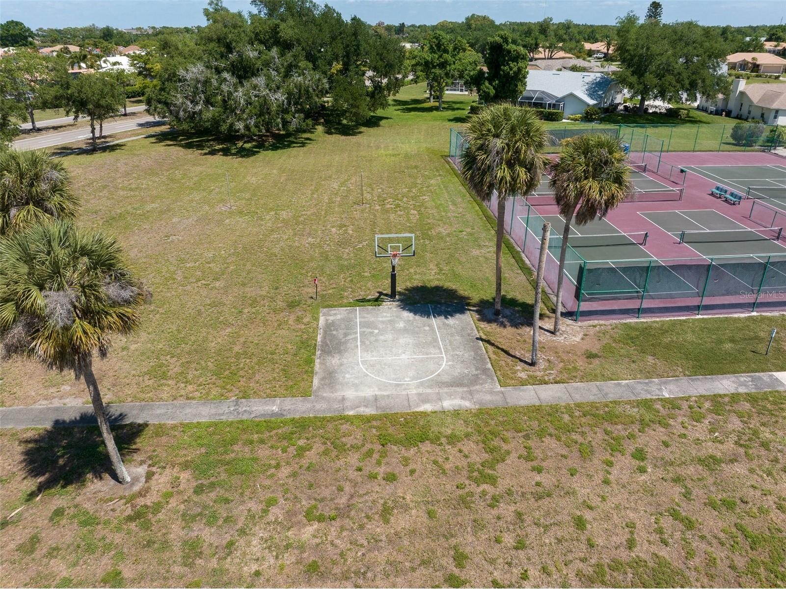 3162 E Village Drive Venice FL 34293 C7525040 image45