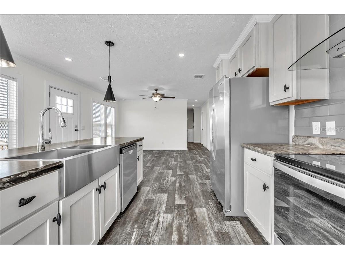 3162 Mercury Lane North Fort Myers FL 33903 C7520690 image12