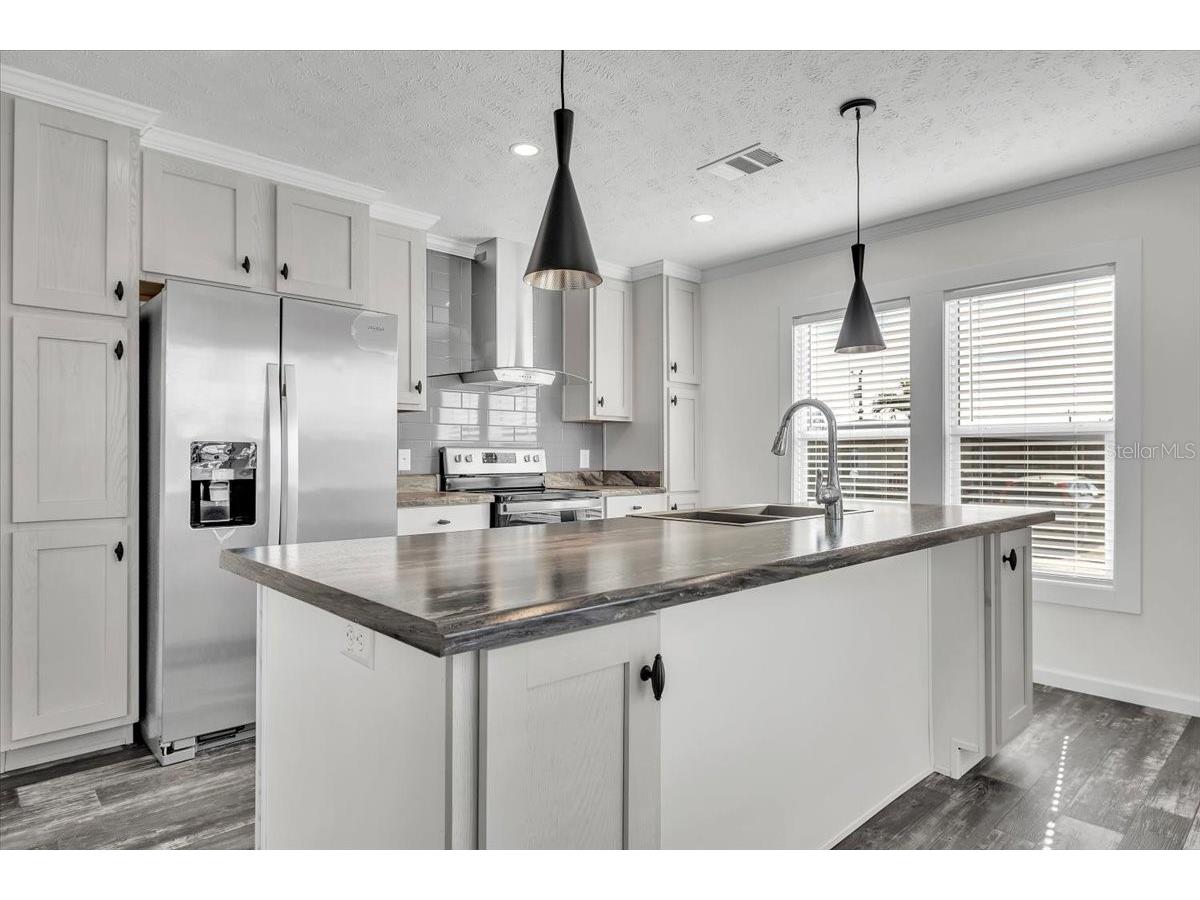 3162 Mercury Lane North Fort Myers FL 33903 C7520690 image9