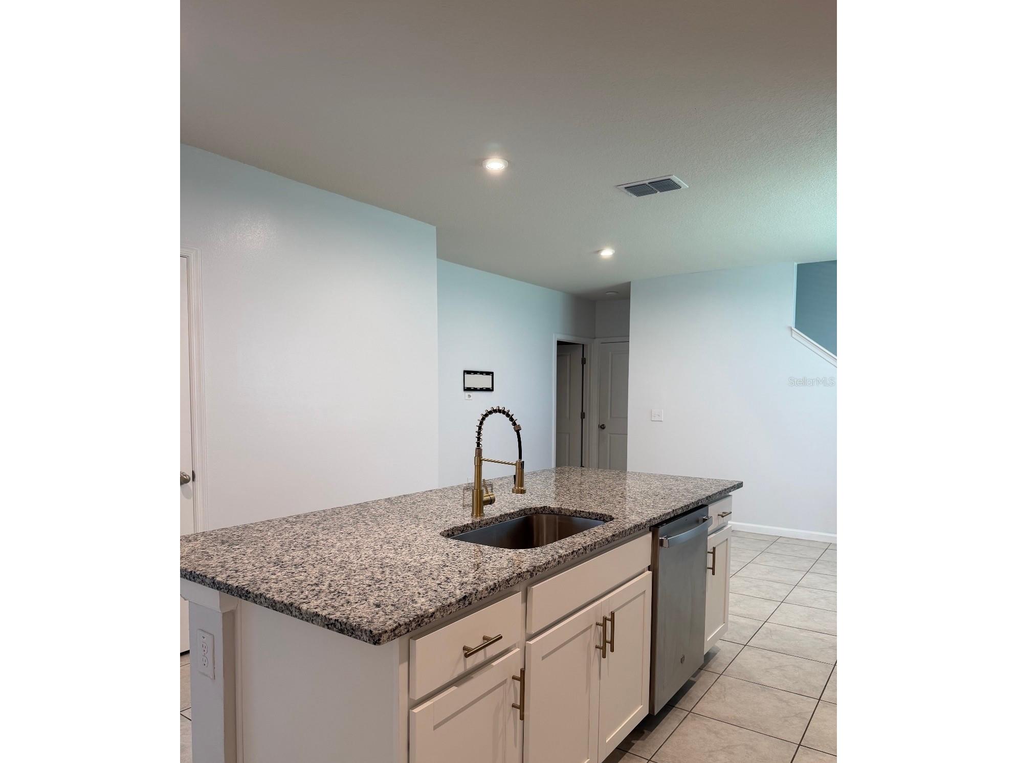 3162 Victoria Inlet Drive Holiday FL 34691 TB8516671 image7
