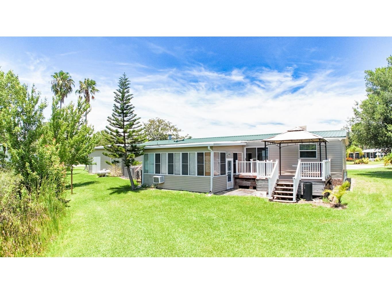 31636 Gladys Lane Tavares FL 32778 - LAKE SAUNDERS G5098624 image1