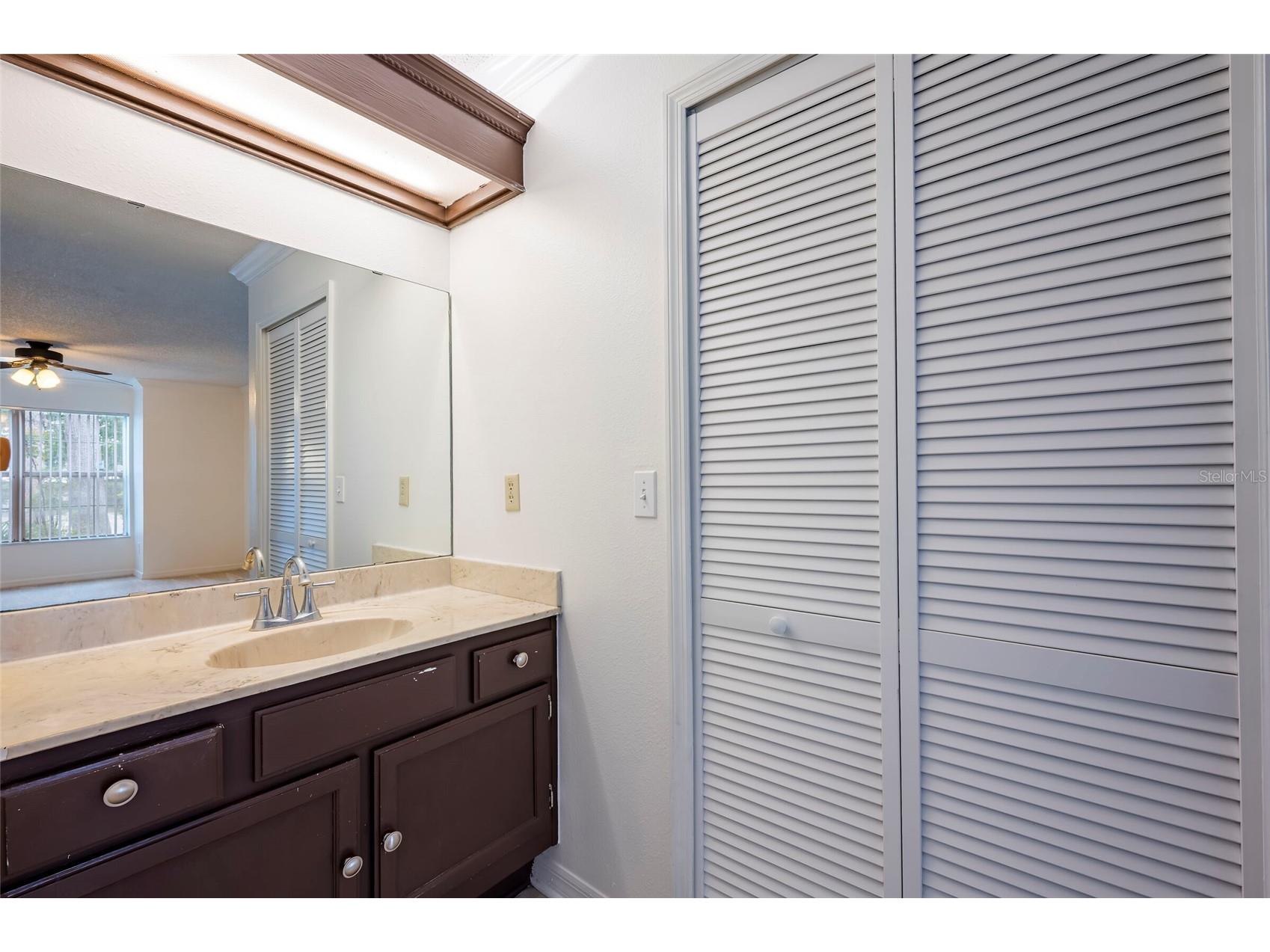 3164 Valley Oaks Drive #3164 Tampa FL 33618 TB8515005 image23