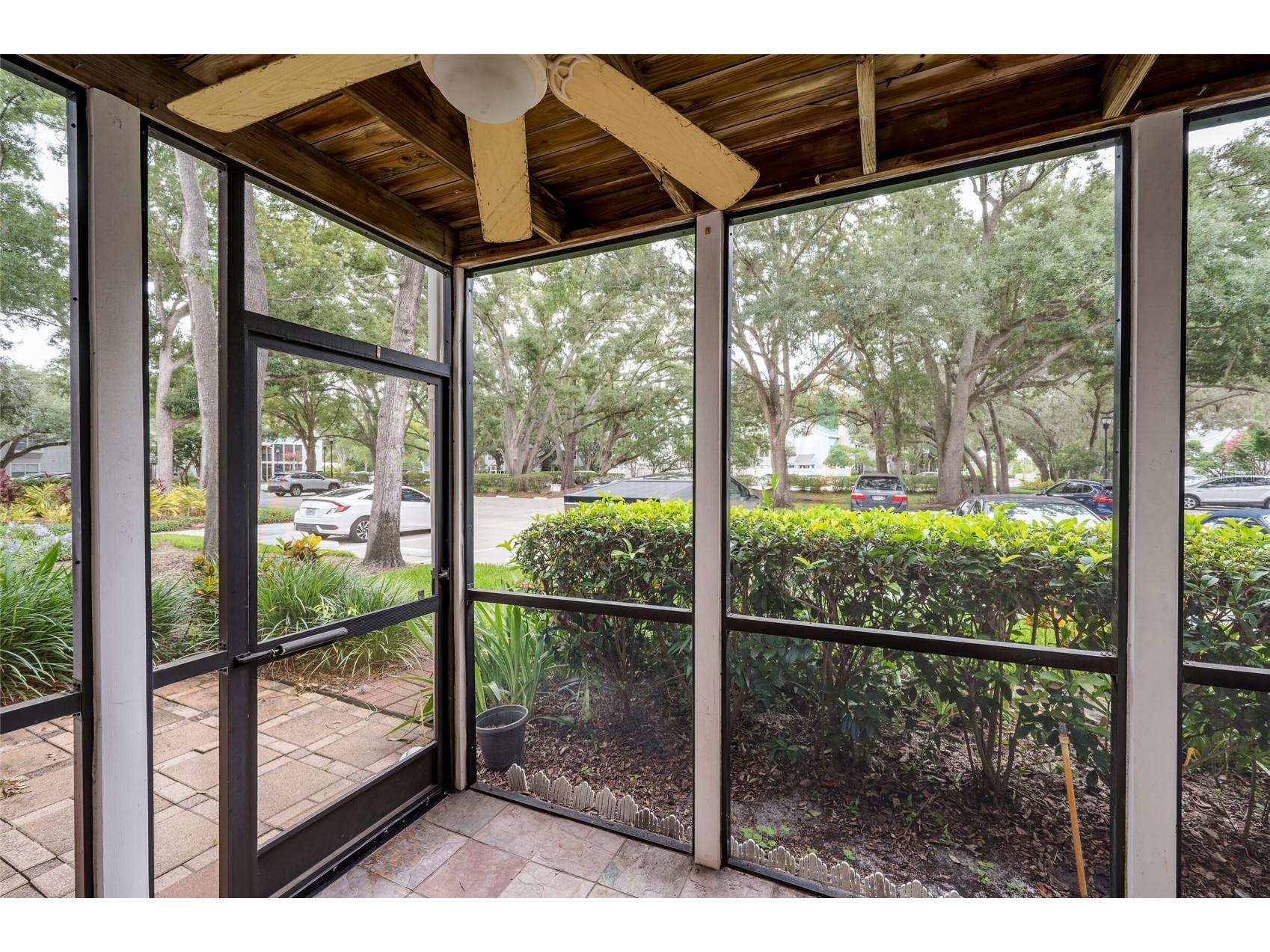 3164 Valley Oaks Drive #3164 Tampa FL 33618 TB8515005 image28