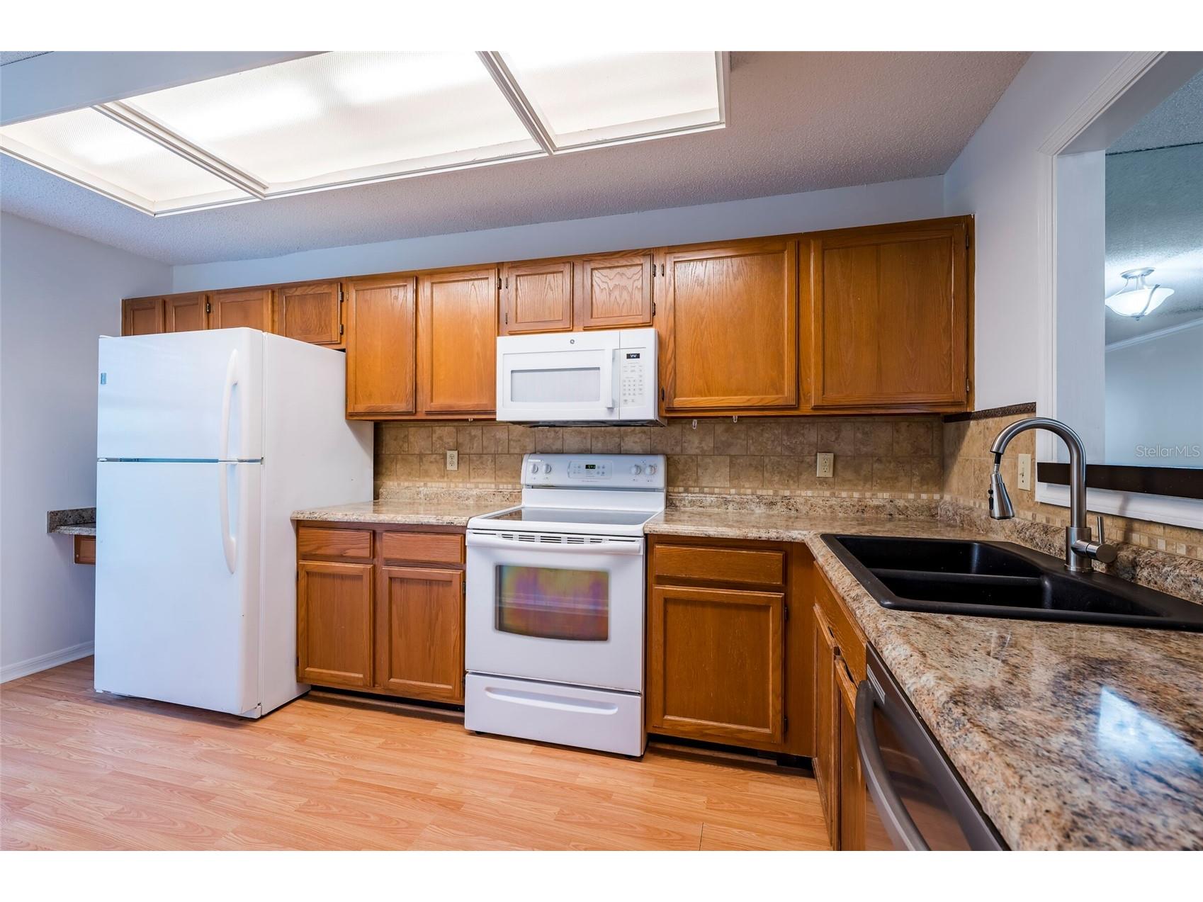 3164 Valley Oaks Drive #3164 Tampa FL 33618 TB8515005 image6