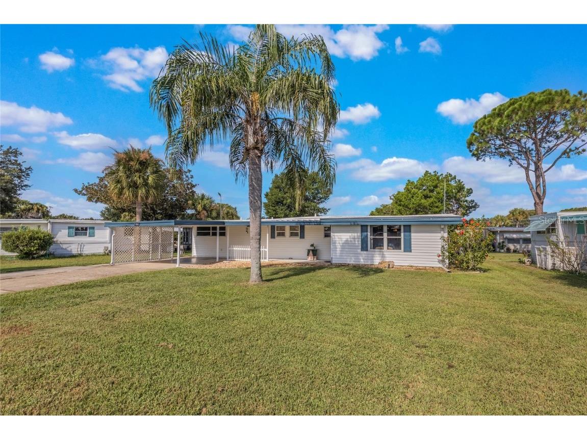 31643 Howard Street Tavares FL 32778 - ACCESS TO LAKE HARRIS G5100982 image1