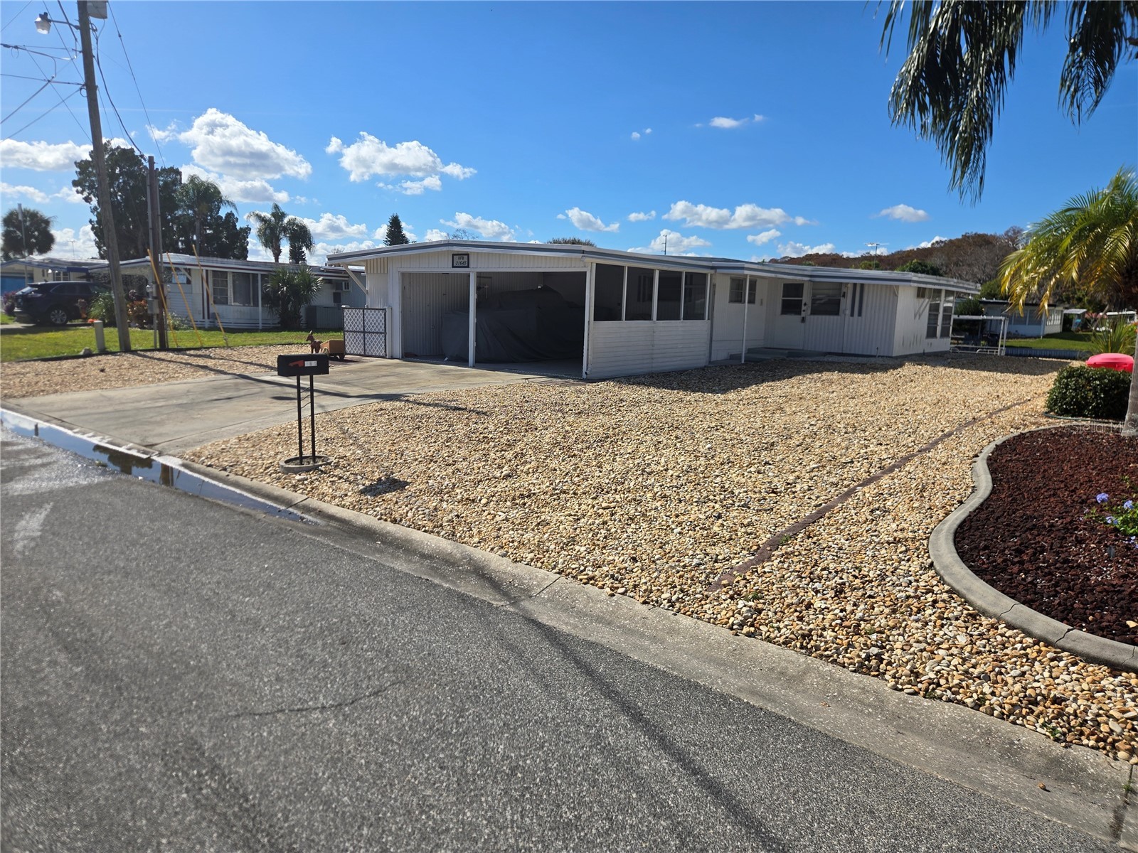 31645 Kelly Circle Tavares FL 32778 G5106577 image1
