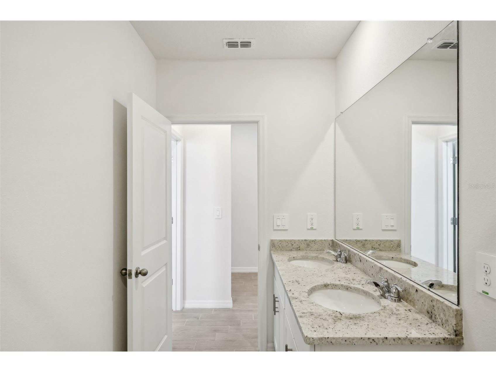 31647 Malbec Drive Brooksville FL 34602 TB8390339 image35