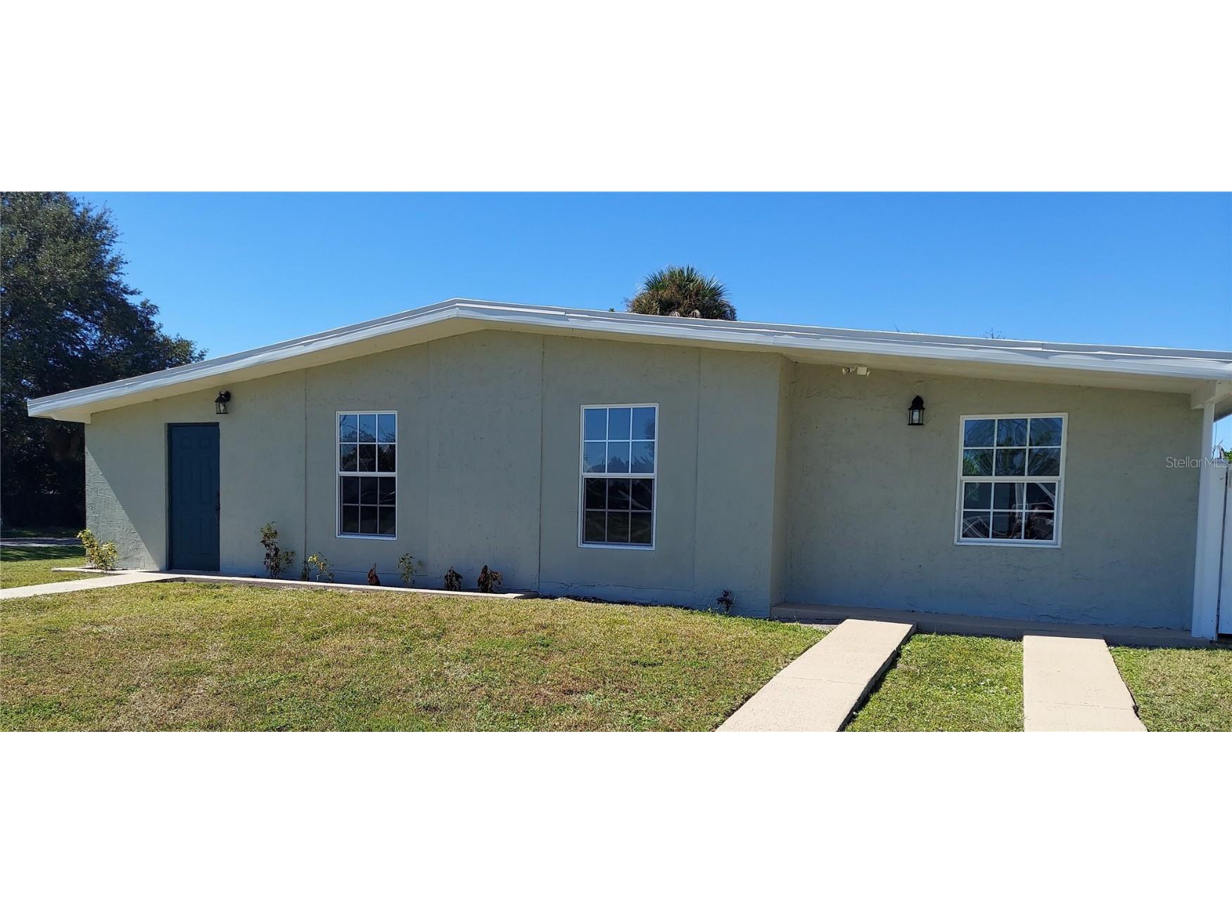 3165 Crestwood Drive Port Charlotte FL 33952 C7516396 image1