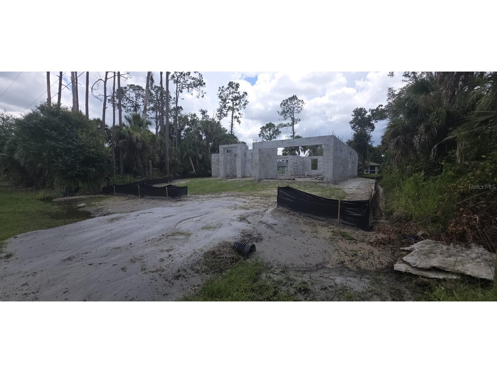 3165 Hyannis Avenue North Port FL 34286 A4657839 image1