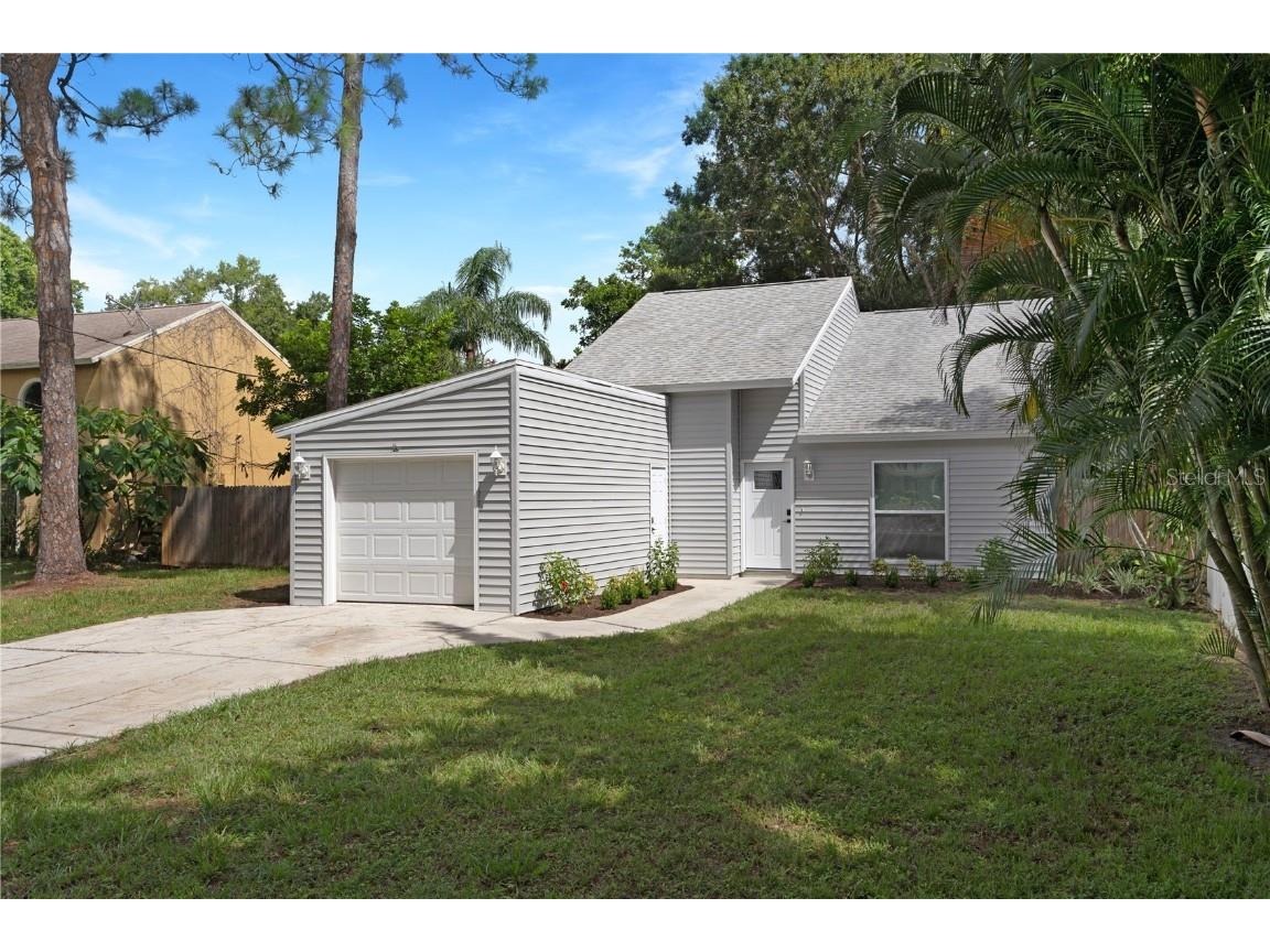 3165 Maiden Lane Sarasota FL 34231 A4625399 image1