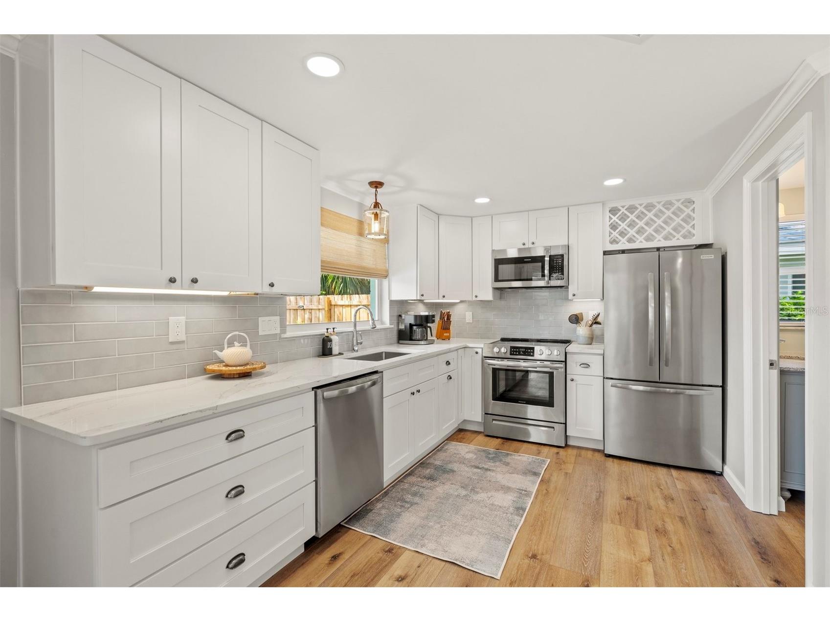 3165 Regatta Circle Sarasota FL 34231 A4683961 image10
