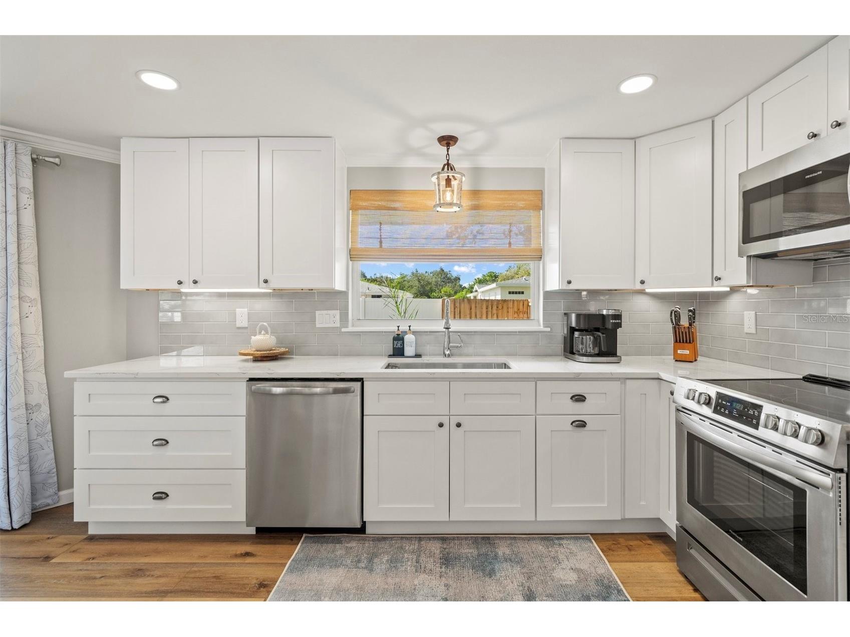 3165 Regatta Circle Sarasota FL 34231 A4683961 image11