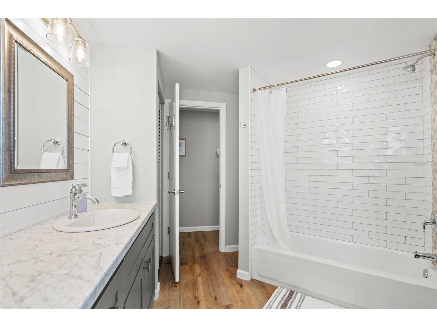 3165 Regatta Circle Sarasota FL 34231 A4683961 image21