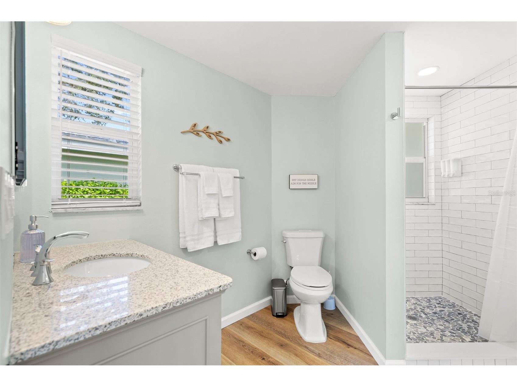 3165 Regatta Circle Sarasota FL 34231 A4683961 image26