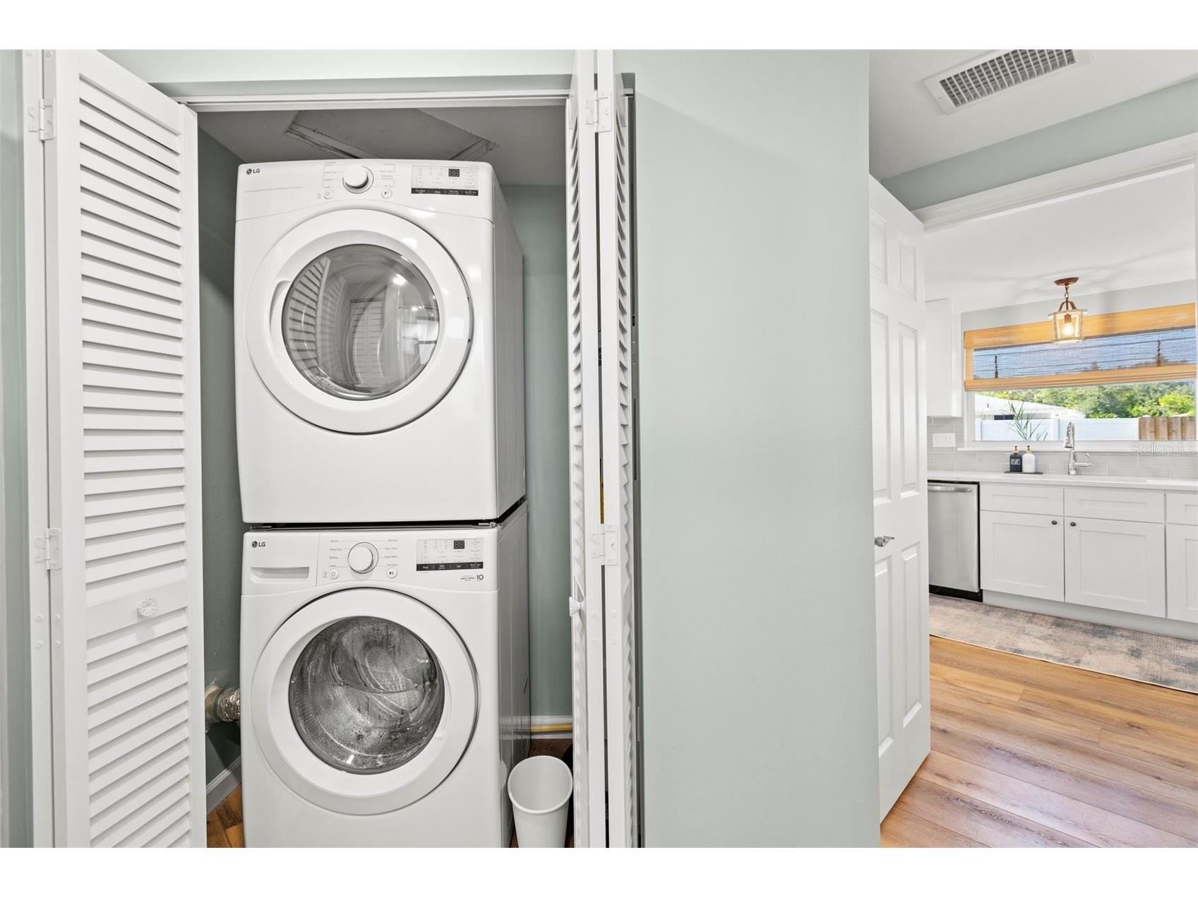 3165 Regatta Circle Sarasota FL 34231 A4683961 image28