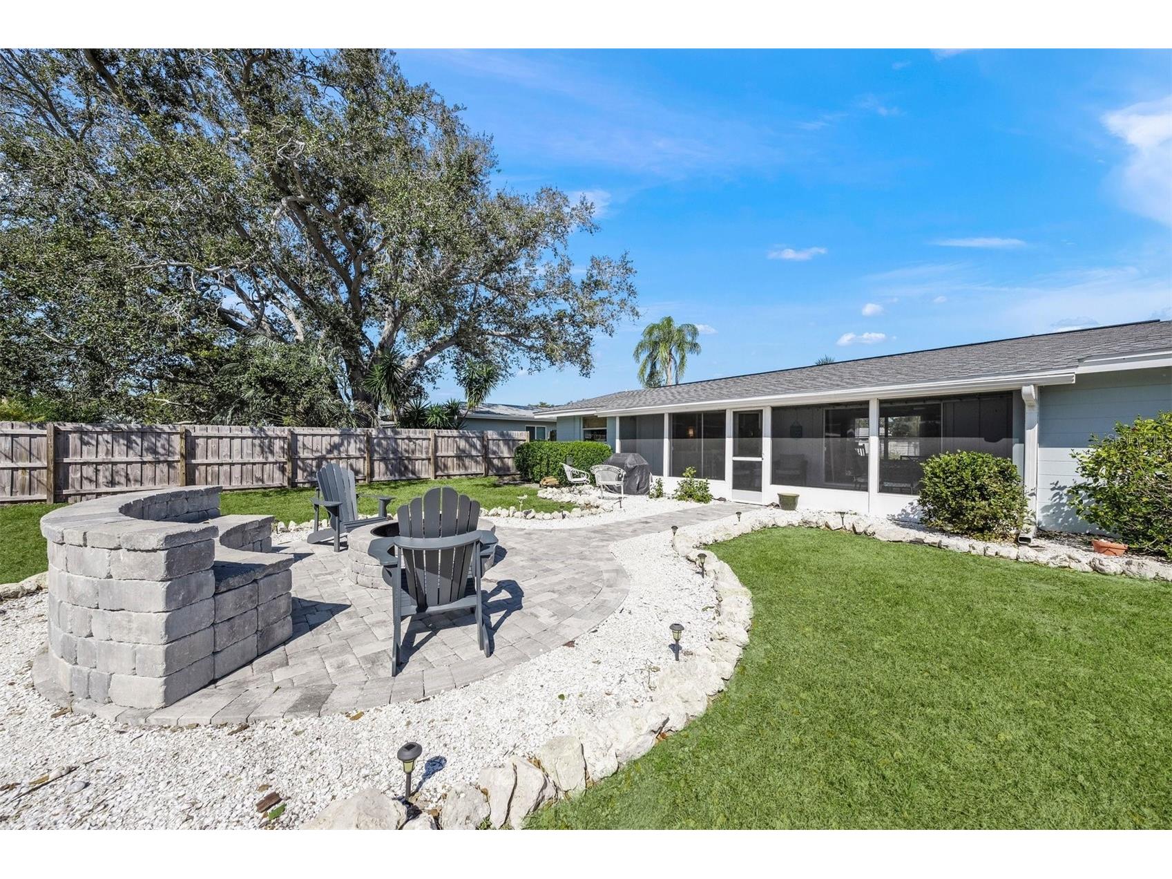 3165 Regatta Circle Sarasota FL 34231 A4683961 image40