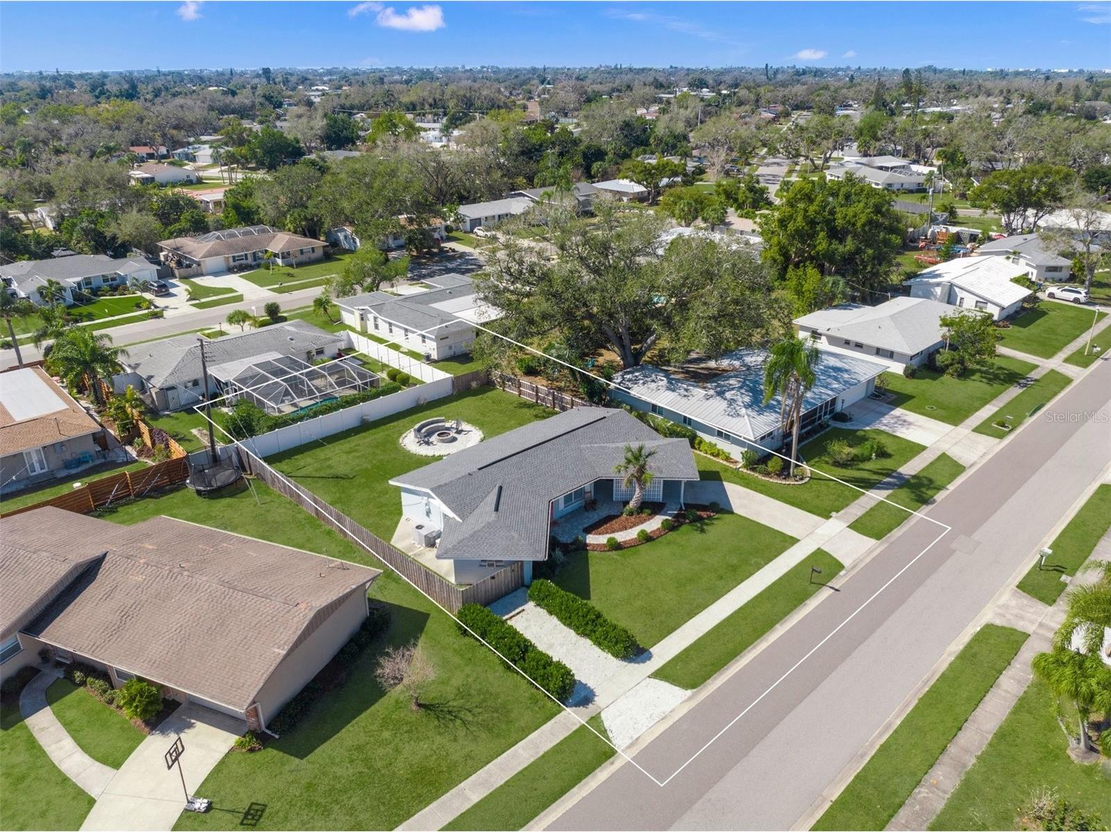3165 Regatta Circle Sarasota FL 34231 A4683961 image45