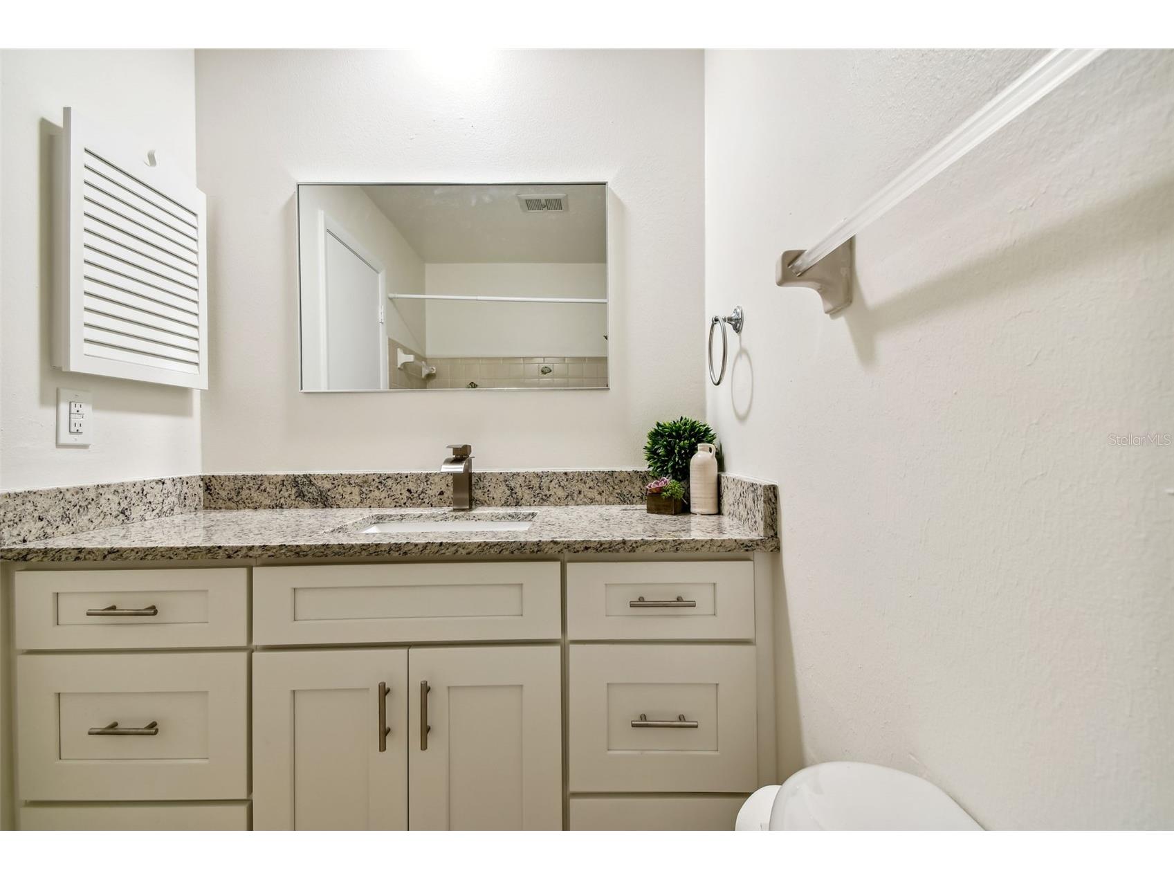 3165 Woodmont Drive Sarasota FL 34232 TB8478459 image34