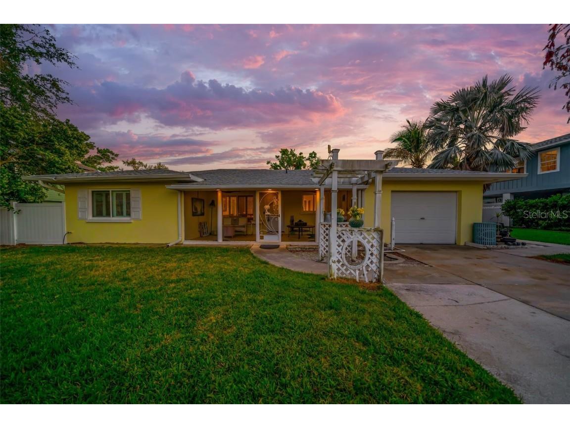 3167 Bay Ln Clearwater FL 33759 W7873797 image1