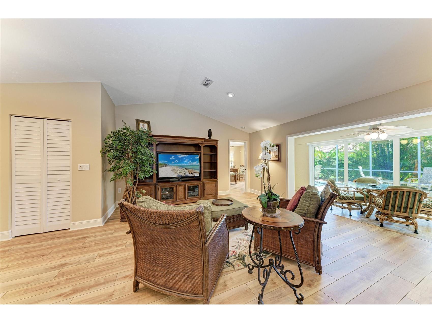 3168 Willow Springs Circle Venice FL 34293 A4690779 image4