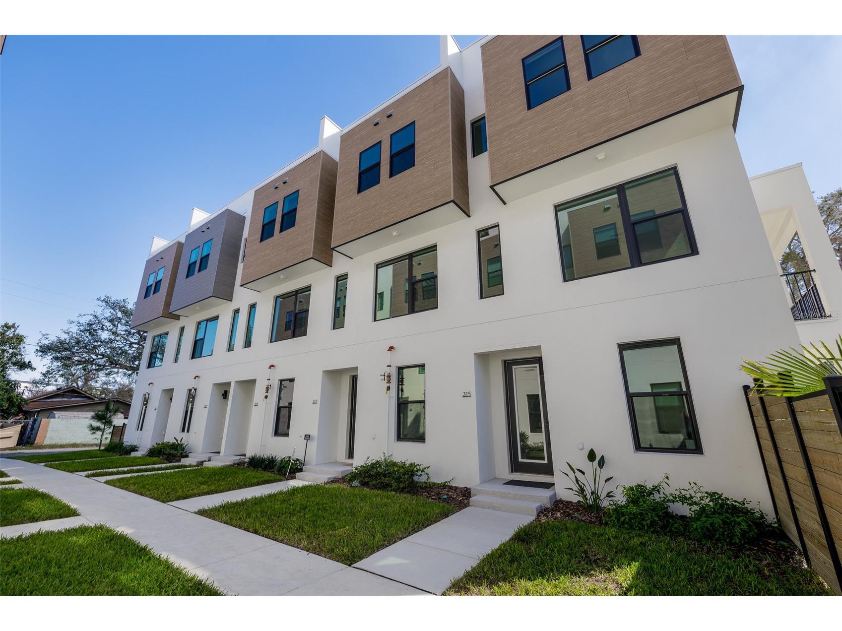 317 15th Street N Saint Petersburg FL 33705 TB8514650 image1