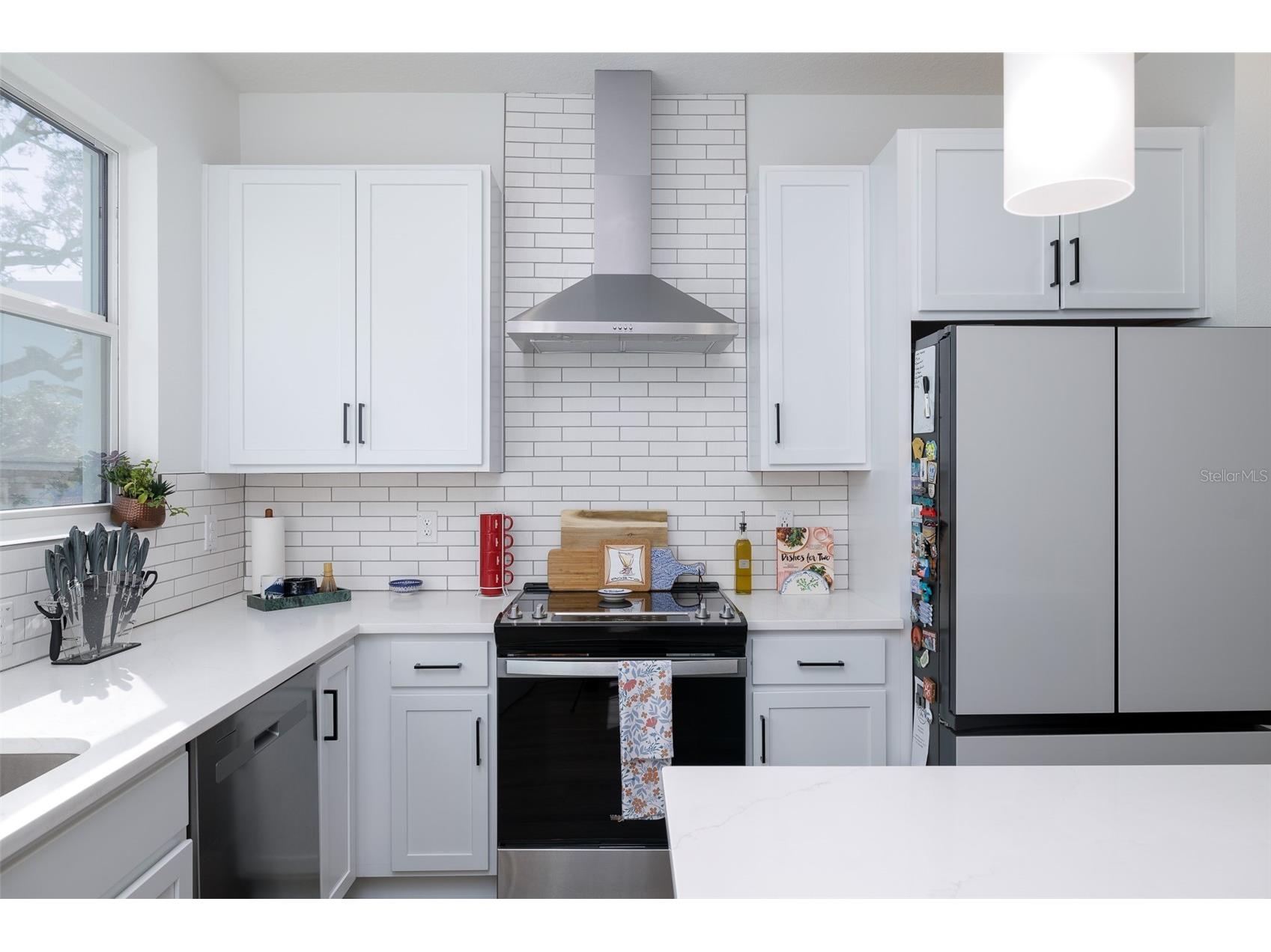 317 15th Street N Saint Petersburg FL 33705 TB8514650 image2