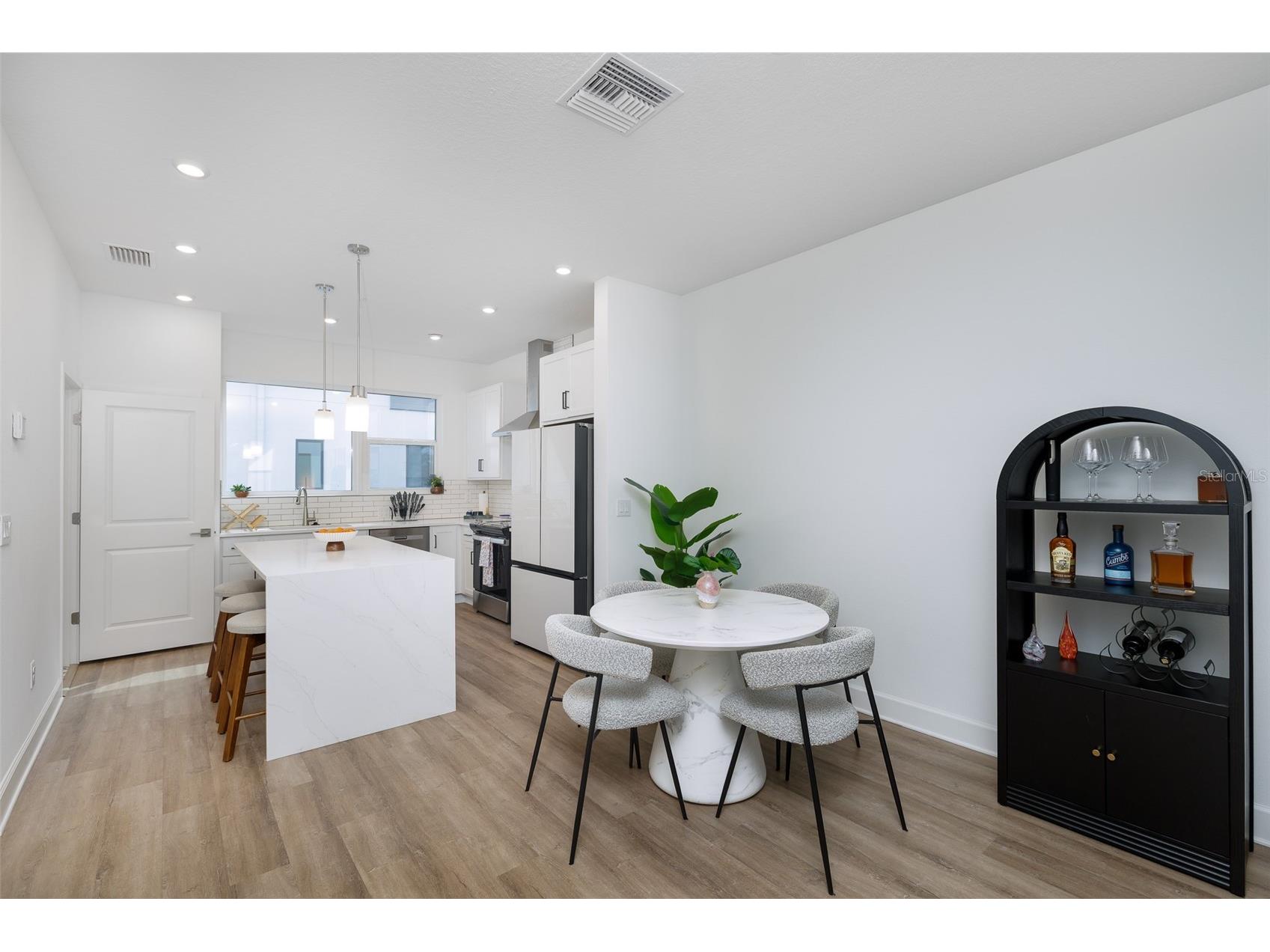 317 15th Street N Saint Petersburg FL 33705 TB8514650 image5