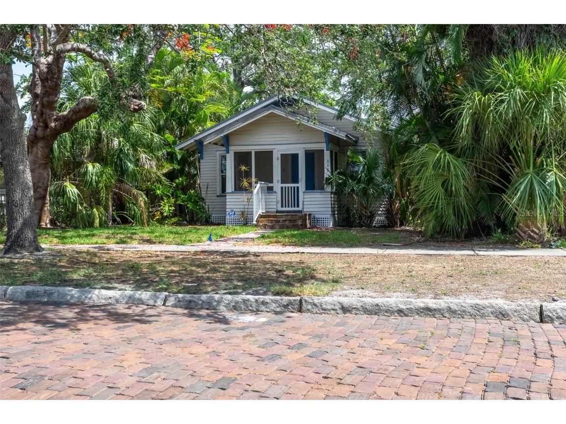 317 19th Avenue S Saint Petersburg FL 33705 TB8394169 image1