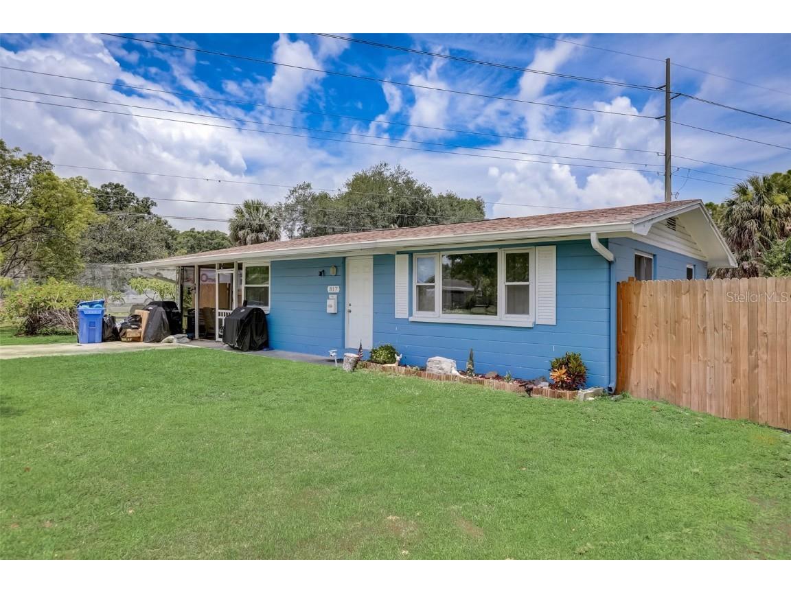 317 4th Avenue SW Ruskin FL 33570 T3448696 image1