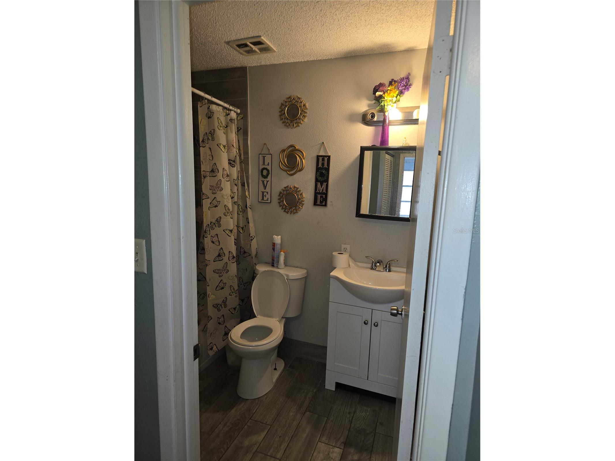 317 Amherst Avenue #55 Sarasota FL 34232 A4664443 image30