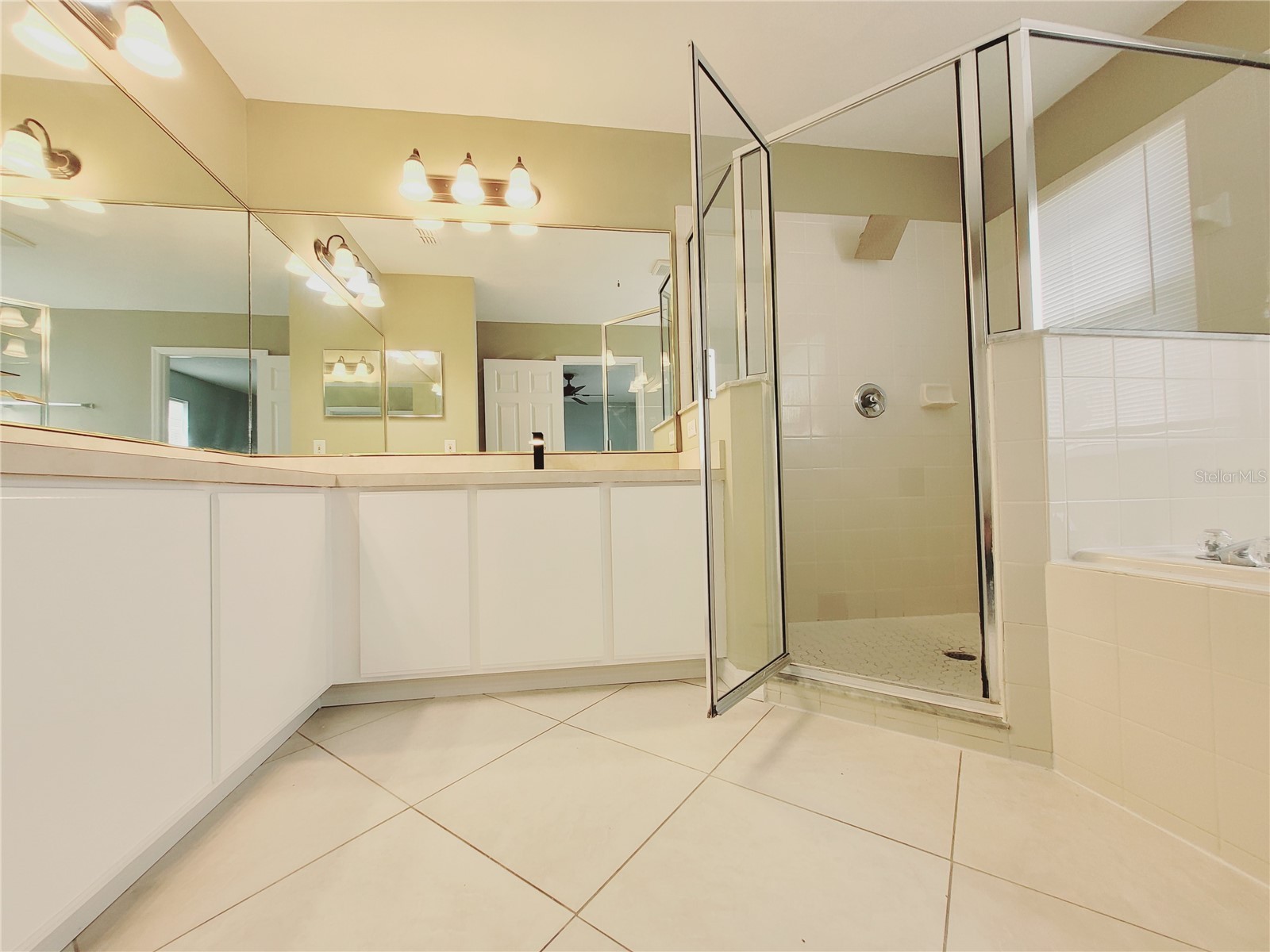 317 Azincourt Lane Kissimmee FL 34759 OM722270 image19