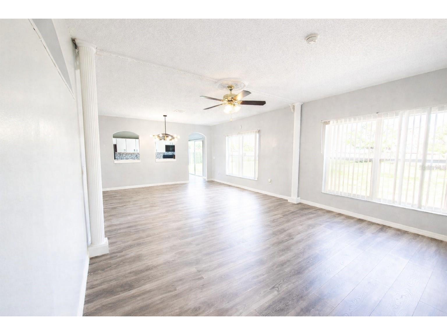 317 Azincourt Lane Kissimmee FL 34759 OM722270 image8