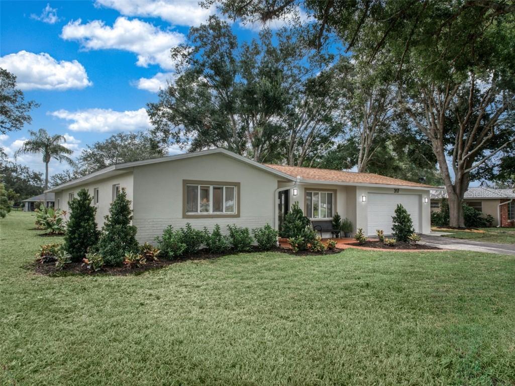 317 Blossom Drive Sebring FL 33876 P4931870 image1