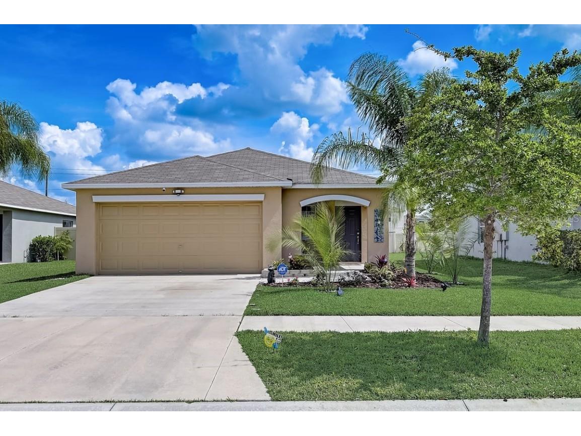 317 Cascade Bend Drive Ruskin FL 33570 T3433316 image1